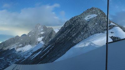 immagine della webcam nei dintorni di Passo Tonale: webcam Ghiacciaio Presena