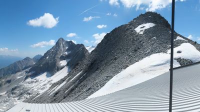 immagine della webcam nei dintorni di Madonna di Campiglio: webcam Ghiacciaio Presena
