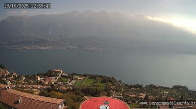 immagine della webcam nei dintorni di Molina di Ledro: webcam Tremosine sul Garda