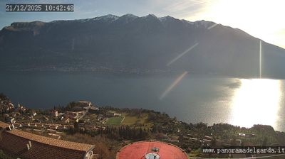 immagine della webcam nei dintorni di San Giacomo di Brentonico: webcam Tremosine sul Garda