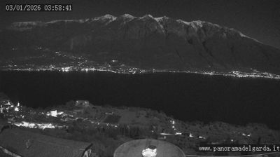 immagine della webcam nei dintorni di San Giacomo di Brentonico: webcam Tremosine sul Garda
