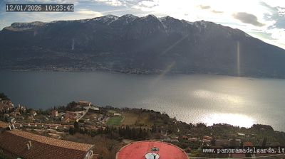 immagine della webcam nei dintorni di Pieve di Ledro: webcam Tremosine sul Garda