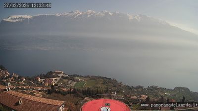 immagine della webcam nei dintorni di Ferrara di Monte Baldo: webcam Tremosine sul Garda