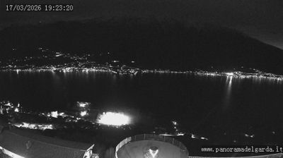 immagine della webcam nei dintorni di San Zeno di Montagna: webcam Tremosine sul Garda