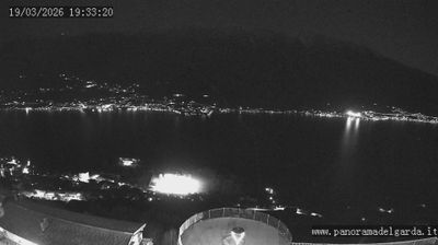 immagine della webcam nei dintorni di Nago-Torbole: webcam Tremosine sul Garda