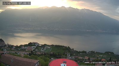 immagine della webcam nei dintorni di Limone sul Garda: webcam Tremosine sul Garda