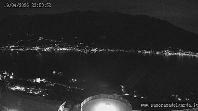 immagine della webcam nei dintorni di Ferrara di Monte Baldo: webcam Tremosine sul Garda