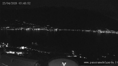 immagine della webcam nei dintorni di Ferrara di Monte Baldo: webcam Tremosine sul Garda