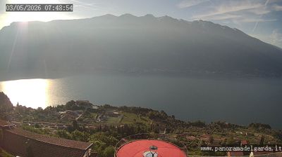 immagine della webcam nei dintorni di Brenzone sul Garda: webcam Tremosine sul Garda
