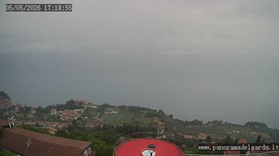 immagine della webcam nei dintorni di Malcesine: webcam Tremosine sul Garda