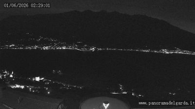 immagine della webcam nei dintorni di Ferrara di Monte Baldo: webcam Tremosine sul Garda