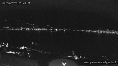 immagine della webcam nei dintorni di Ferrara di Monte Baldo: webcam Tremosine sul Garda