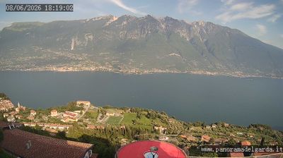 immagine della webcam nei dintorni di Bagolino: webcam Tremosine sul Garda