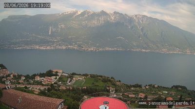 immagine della webcam nei dintorni di Bondone: webcam Tremosine sul Garda