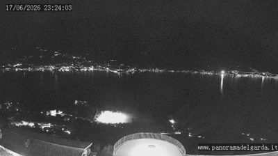 immagine della webcam nei dintorni di Brenzone sul Garda: webcam Tremosine sul Garda