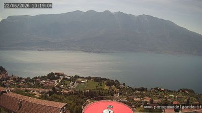 immagine della webcam nei dintorni di Brenzone sul Garda: webcam Tremosine sul Garda