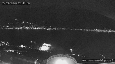 immagine della webcam nei dintorni di San Giacomo di Brentonico: webcam Tremosine sul Garda