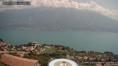 immagine della webcam nei dintorni di Pieve di Ledro: webcam Tremosine sul Garda